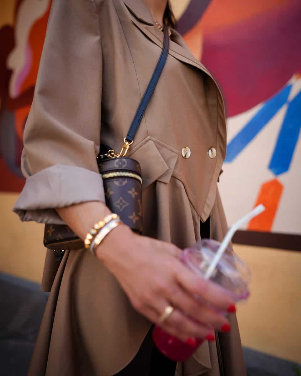 Camel Flow Trench Jacket - afroda